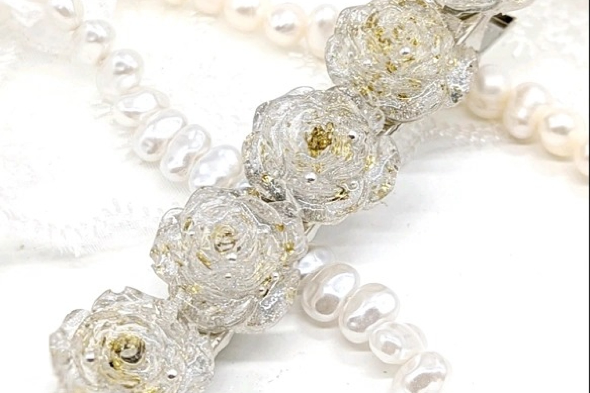 necklace-3663179_1920
